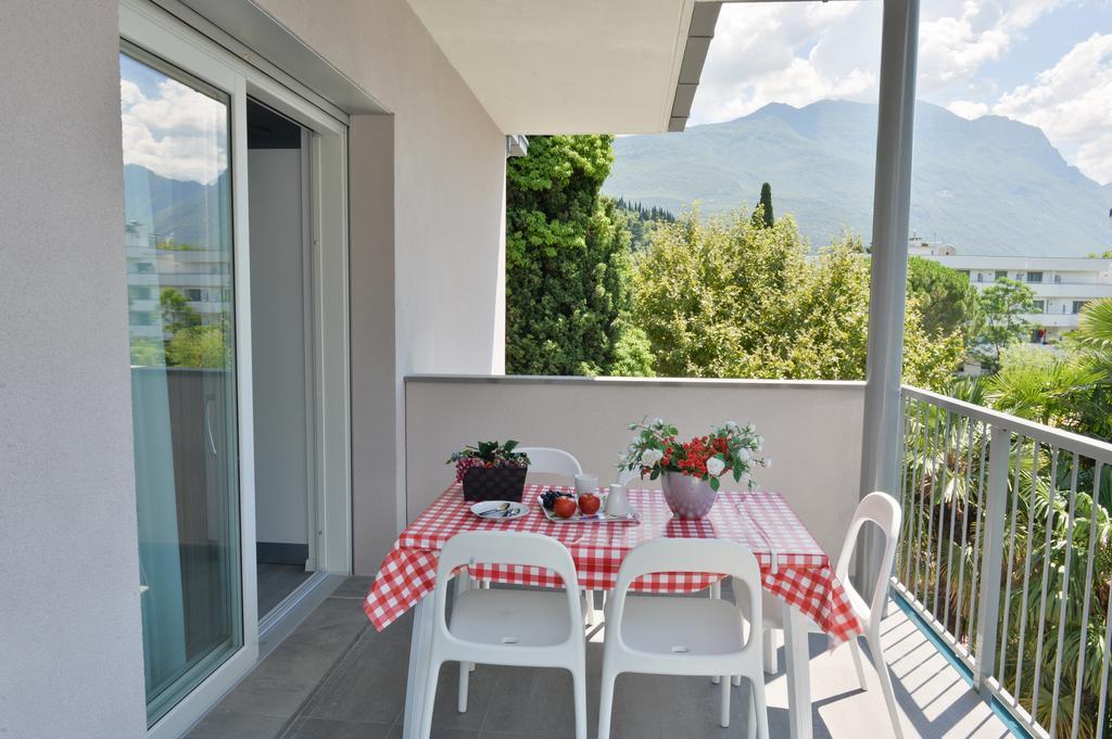 Casa Al Lago Riva del Garda Phòng bức ảnh
